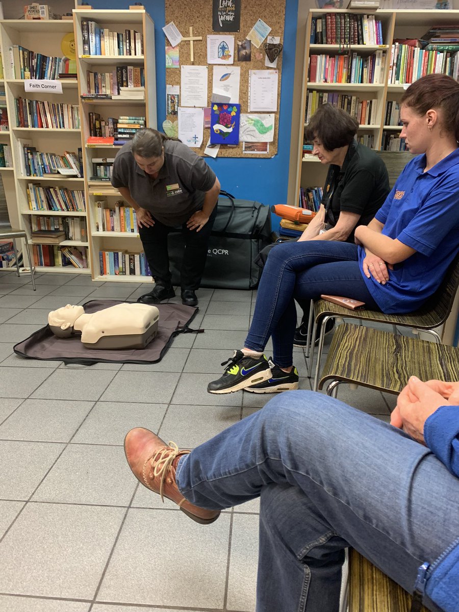 hobstafford's tweet photo. Upskilling our #collagues #volunteers @hobstafford this week. Thank you @aeddonate for training #recoveryposition #CPR #Defibrillator skills at #Cafe43. Part of a programme of training supporting staff volunteers #saveinglives supporting #vunerable #homeless #community https://t.co/jtH4bQLpb3