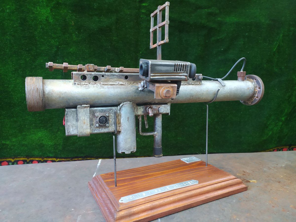 kailo_rust's tweet image. Homing missile launcher in real life =) @ErrnieGerrn @playrust 
Hi all, recently i made a new weapon from game Rust (photo below, more in my discord) 
I tried to do my best, and also i will do a giveaway on my channel... hope u like it&amp;lt;3