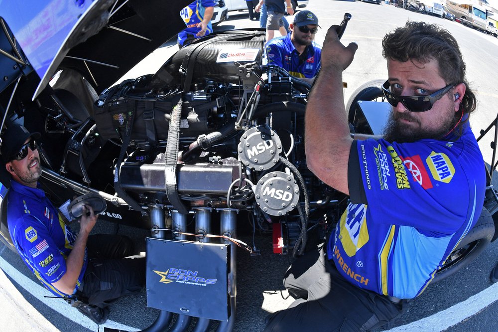 NAPARacing's tweet photo. Get your crew together
Weekend's almost here 🏁
#teamNAPA https://t.co/dVnUdxpRdj