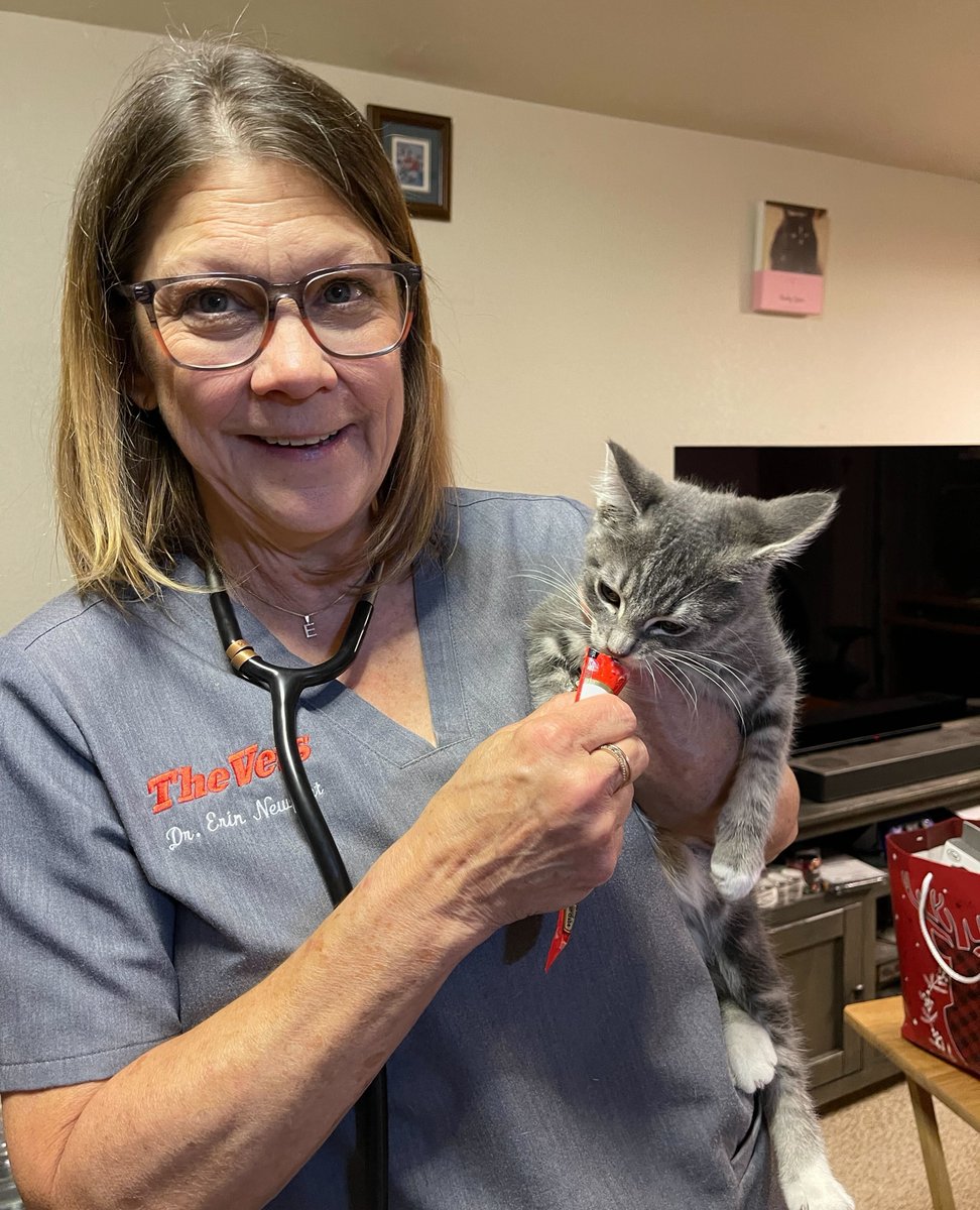 Altina 🐱 can't wait to welcome back Dr. Newport for another round of...treats? Oh, we mean vaccines!