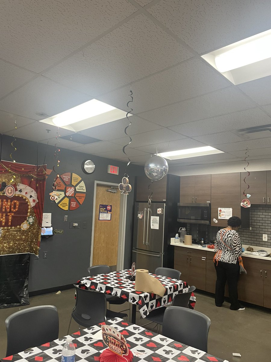 Home Depot 584 tweet media