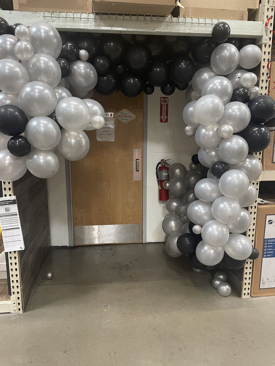 Home Depot 584 tweet media