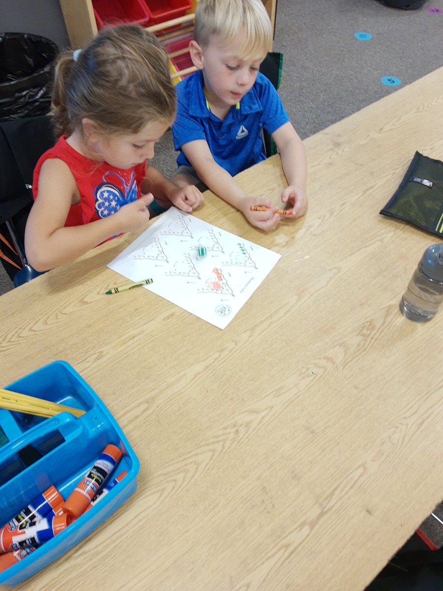 suzipearcy's tweet photo. Playing games helps us with math skills AND social skills. https://t.co/AC83wSsBVH