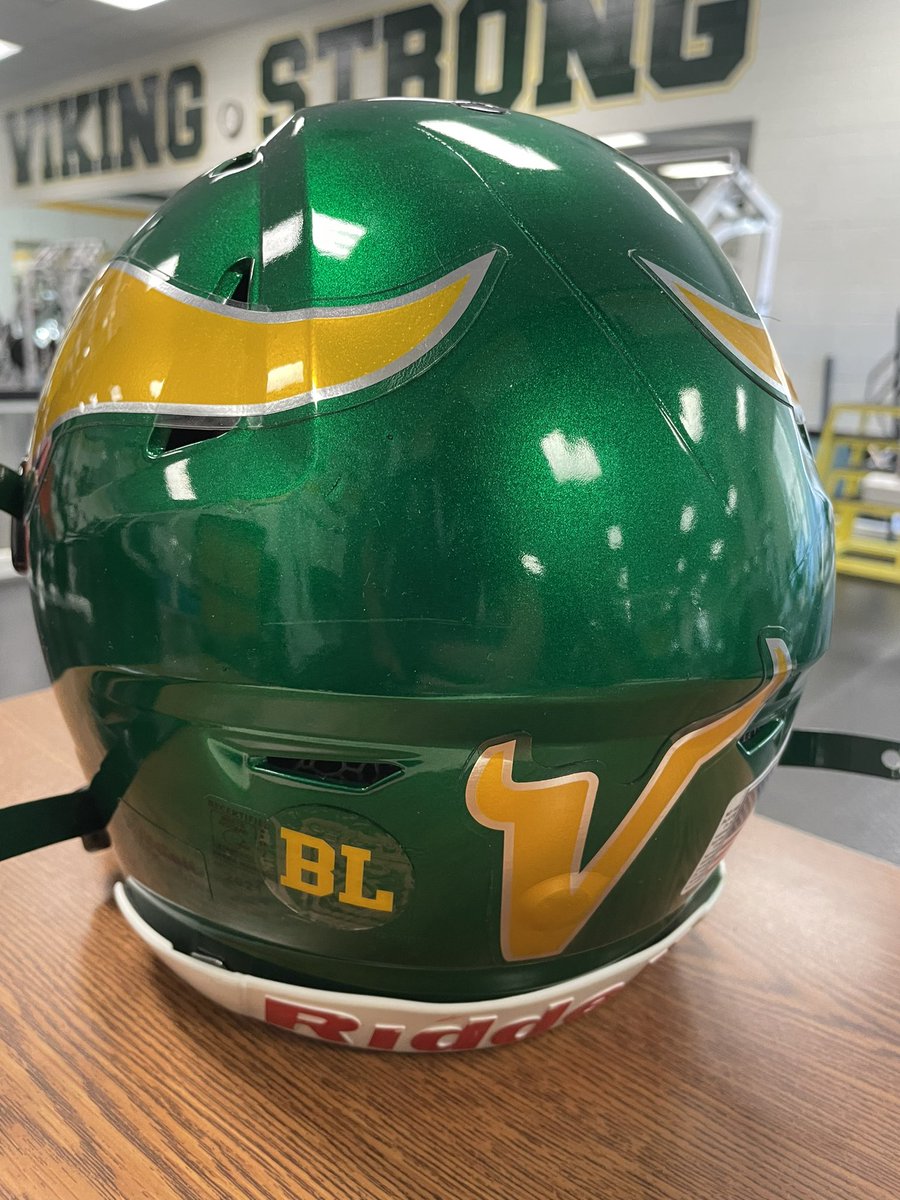 The Vikings will be wearing a ‘BL’ decal tonight for the first home game and for the remainder of the season...in honor of Bootsie Leonard.

Hall of Famer Coach Leonard passed away on August 10th of this year. He served as Valley’s first football coach and ….1 of 2