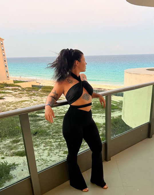 Cancun has been beautiful ☀️🏝️ https://t.co/2oL7tchb39