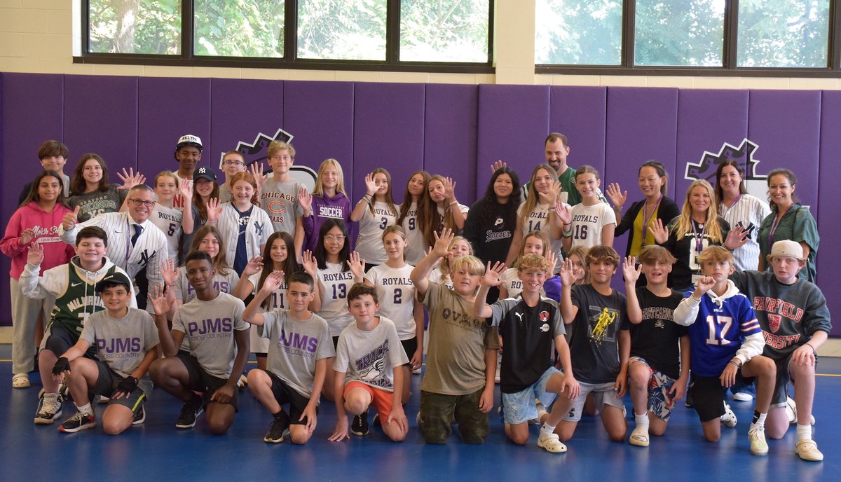 Working to promote a culture of inclusion and connectedness, students and staff throughout the PJSD participated in Sandy Hook Promise’s Start With Hello Week. The District takes pride in the pledges to keep the spirit going throughout the year. #PortJeffProud