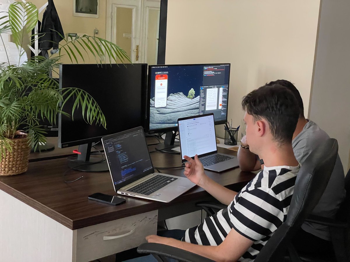 CobaltSign's tweet image. Curious to know what’s happening behind the scenes with our interns? 👨‍💻
They’re in action, making things happen in the world of app development. 
Stay tuned for a quick look into their journey! 📱💡
#InternshipUpdate #AppDevelopment #CobaltSign