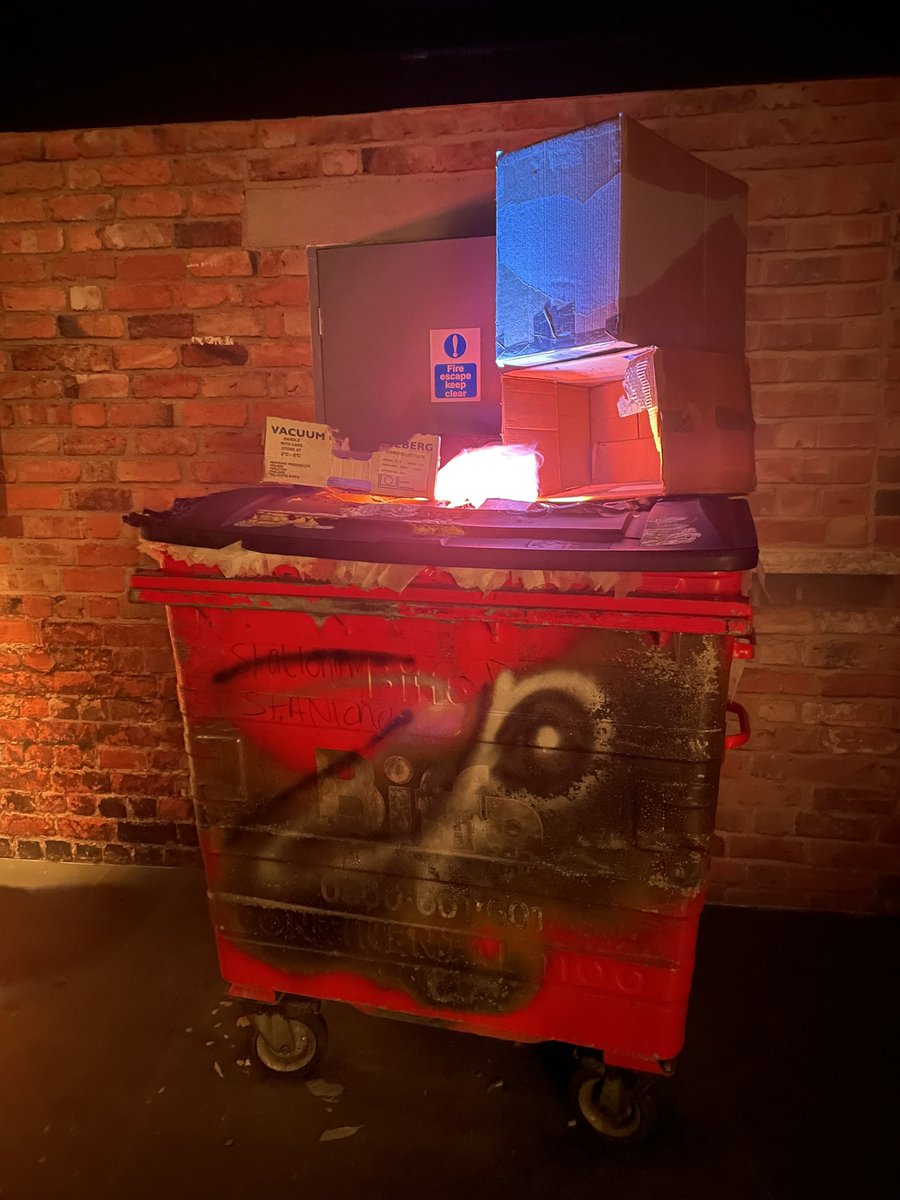 BrocksHill's tweet photo. ๐ง๐ฆWarning Zone โ ๏ธโ๏ธ
Today, our Year 6 children have been taught all about risks, peer pressure, anti-social behaviour and online safety. Thank you @Warning_Zone for having us ๐ #WarningZone #BeResponsible https://t.co/HbUpNKD6Co