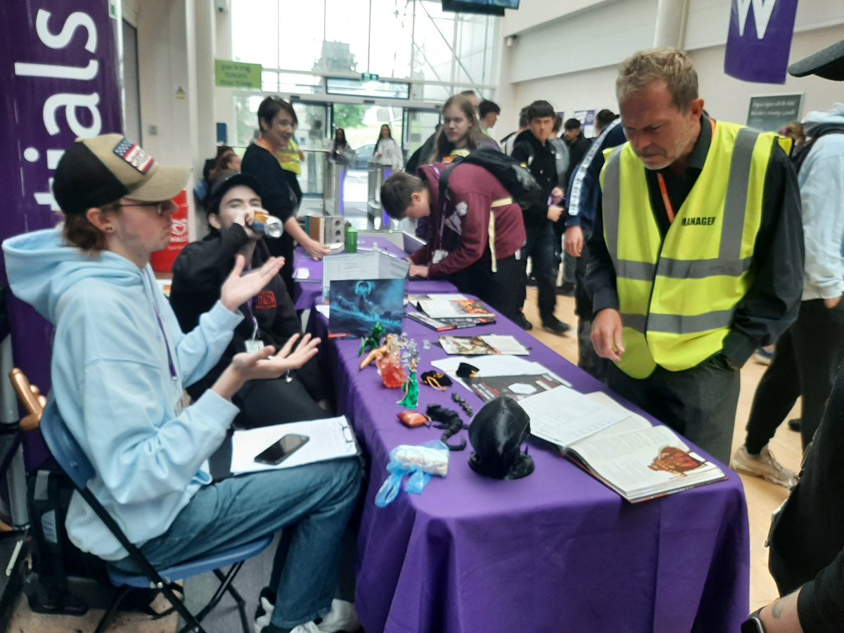 SDCHiTech's tweet photo. 2023/2024 Freshers Week, and the @sdcollege D&amp;D #Enrichment Club have been signing up new members! 

Very excited to meet all of our new members properly. @Wizards_DnD @stevecaunter1 #dnd #dungeonsanddragons #enrichment #club https://t.co/DS9K3gnRFG