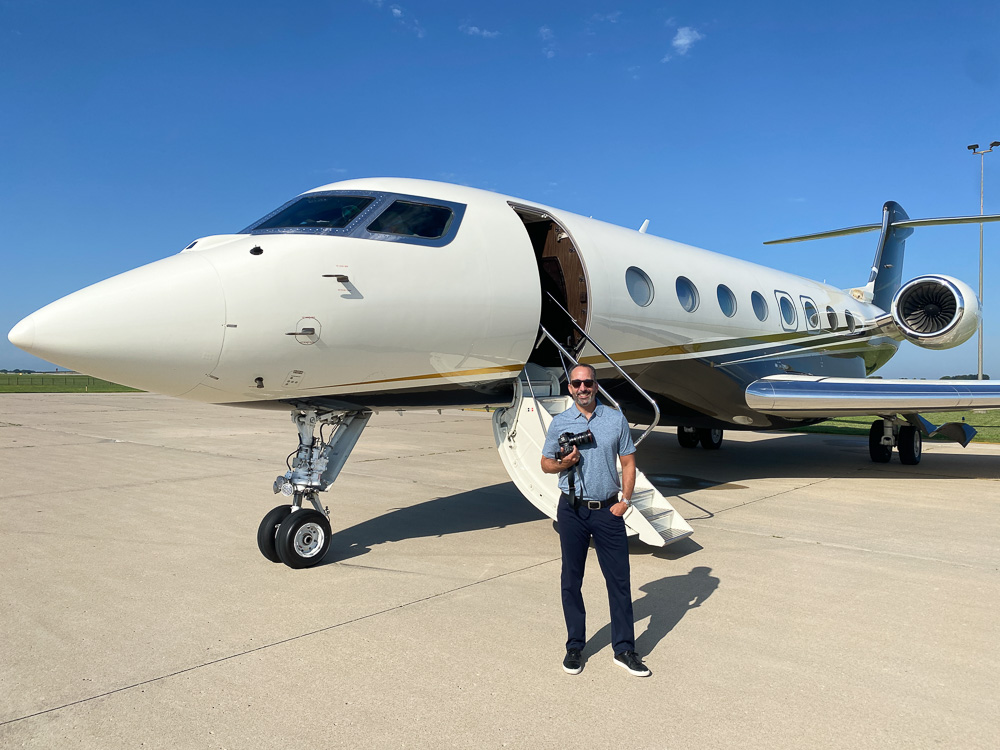 Yours truly had his first private jet experience in July.

I know, I know, I’m about 10x cooler now, but please, contain yourselves.

Here’s my latest newsletter with all the details: mailchi.mp/fa560af44618/h…