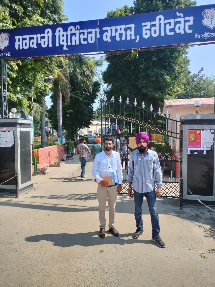 bhagiwander's tweet photo. ਬਾਬਾ ਸੇਂਖ ਫ਼ਰੀਦ ਜੀ ਦੀ ਪਵਿੱਤਰ ਧਰਤੀ https://t.co/NKQUfQivmE