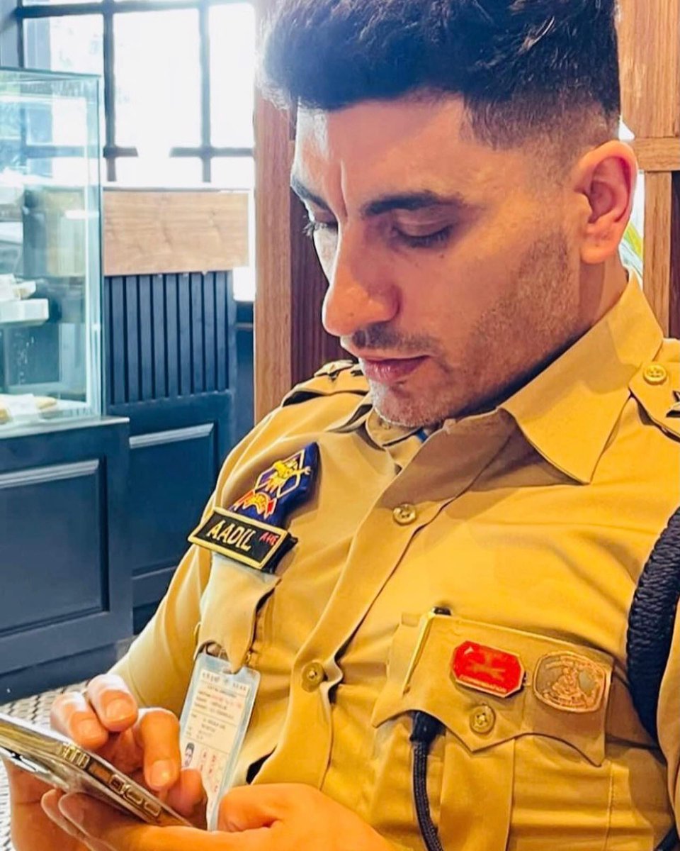 OmkaraRoots's tweet image. As investigations heat up, the onus shifts to the Jammu and Kashmir Police. With an investigation team set up, will they bring the erstwhile officer and his associates to justice?

#JKPoliceAction #TimeForJustice ⚖️🚨