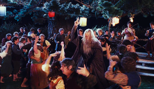 joshcarlosjosh's tweet photo. Happy Hobbit Day! A very happy birthday to Bilbo and Frodo Baggins!

#HobbitDay https://t.co/GdPeTHl6qF