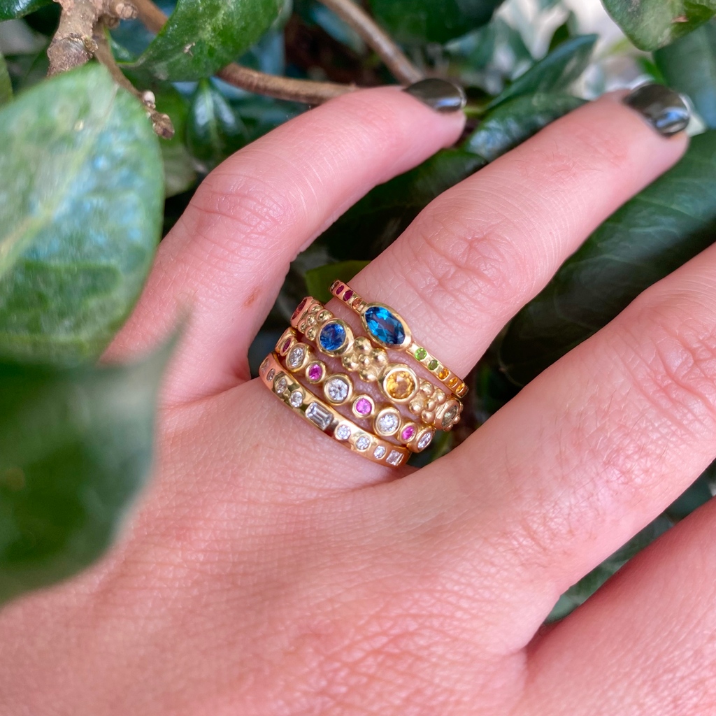 Loving how our new Van Den Abeele marries 

.

.

.

#laurensigmancollection⁠ #linkinbio #liveyourhappy⁠ #finejewelry⁠ #jewelrydesign #jewelrydesigner #designerjewelry #goldlover #jewelrylovers #jewelrygoals #jewellery #jewelryoftheday #jotd #