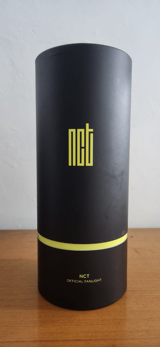 jjengjet's tweet photo. GUYS mau jual LS NCT nih, mint condi!Asli gapernah dipake. Bisa ketemuan lgnsg di SMTOWN sabtu ini kebetulan nntn juga. Harga normal janji 🫶🏻
#WTS
#NCT #SMTOWN_LIVE_2023_JAKARTA #SMTOWN_LIVE_2023_SMCU_PALACE #SMTOWN_LIVE_2023_SMCU_PALACE_JAKARTA #SMTOWNinJakarta2023 #LIGHTSTICK https://t.co/FZG1woVd9I