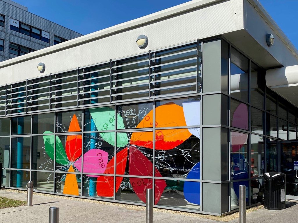 habiba_anab's tweet photo. A donor memorial has been unveiled @OUHospitals in tribute to the selfless heroes who have given the gift of life through organ donation. @SinhaSanj @DrDeeOS @OdtSouth https://t.co/wupmJOwVty