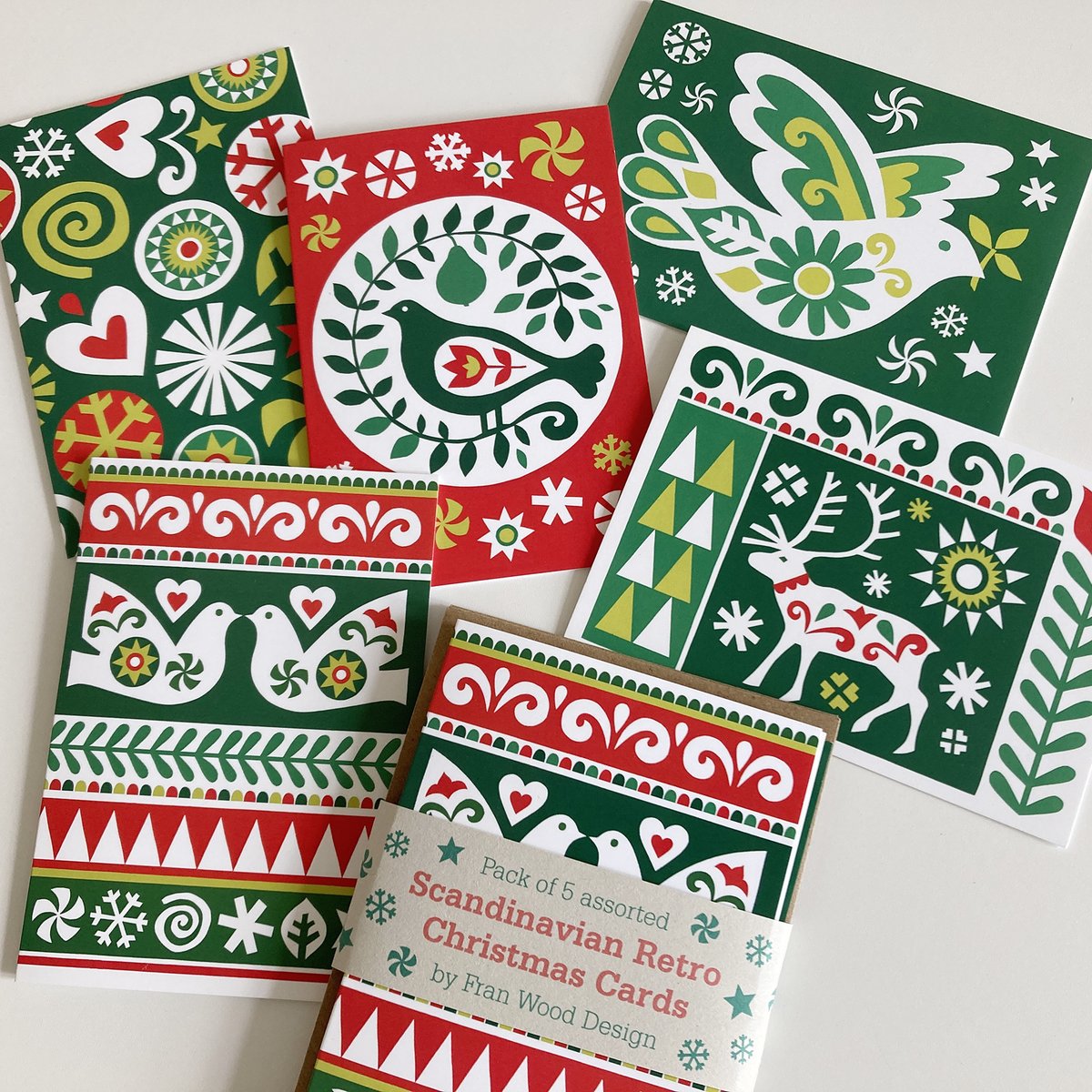 My Christmas cards are all 20% off until the end of September. These Scandinavian retro folk art inspired cards come as a pack of 5 various designs. Find my online shop here: shorturl.at/eivLM
#CWordSeptember #supportsmallbusiness #UKGiftHour