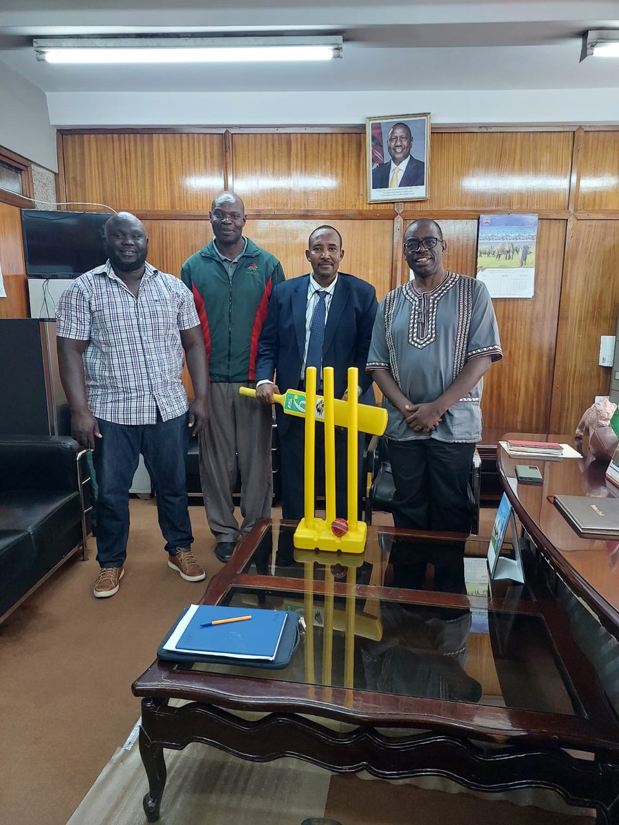 CricketKenya's tweet photo. Cricket Kenya held a fruitful meeting with Mr. Hassan Duale, the Director of Field Coordination and Co-Curricular Activities in the Ministry of Education to brief him on Cricket Kenya's ambitious plan to grow the game in schools. #cricketkenya #cricketkenyadevelopment https://t.co/DO1h62AbyG