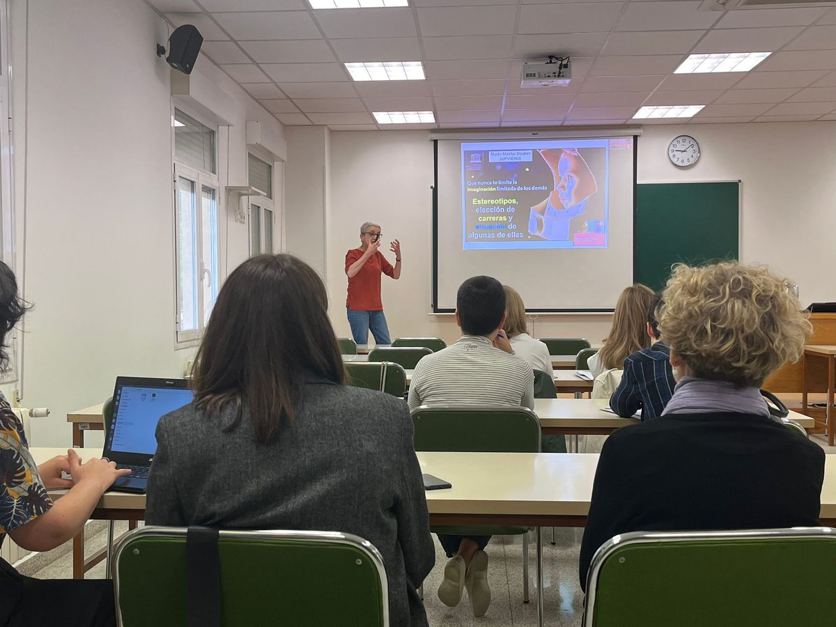 unedpamplona's tweet image. Cerramos el curso “𝙈𝙪𝙟𝙚𝙧𝙚𝙨 𝙚𝙣 𝘾𝙞𝙚𝙣𝙘𝙞𝙖 𝙮 𝙏𝙚𝙘𝙣𝙤𝙡𝙤𝙜í𝙖: 𝙥𝙖𝙨𝙖𝙙𝙤, 𝙥𝙧𝙚𝙨𝙚𝙣𝙩𝙚 𝙮 𝙛𝙪𝙩𝙪𝙧𝙤”. 

🙏 Muchas gracias 

#SomosUNED #Somos2030