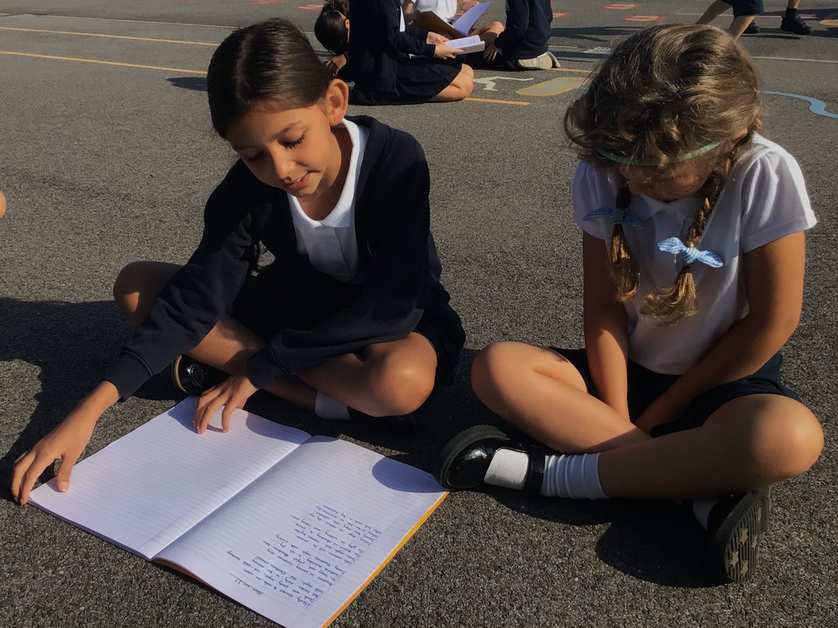 What a lovely afternoon to share our seasonal poems with Year 2 ☀️🍂