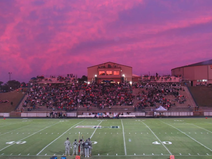 NwGaFootball's tweet photo. I bet everyone remembers this night 4 years ago today! Incredible sky that night all over North Georgia. https://t.co/4FdSlT6vnx