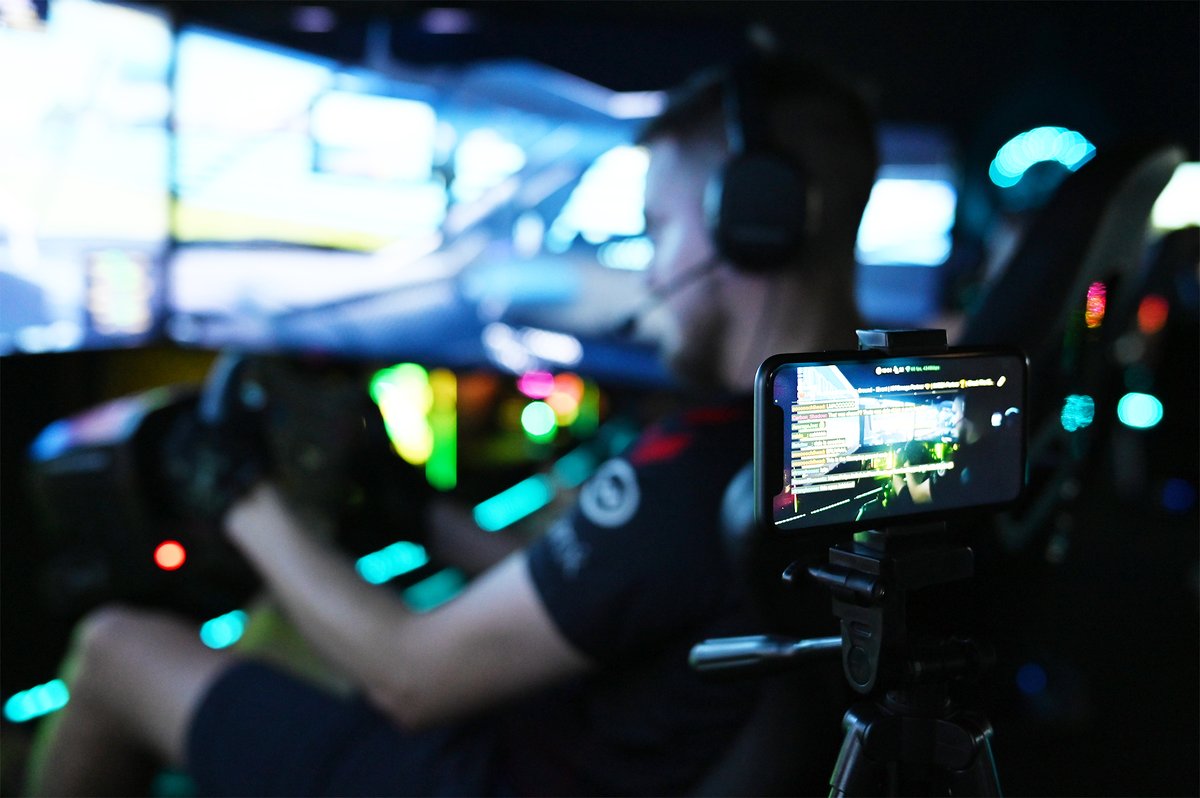 VBOX Motorsport tweet media