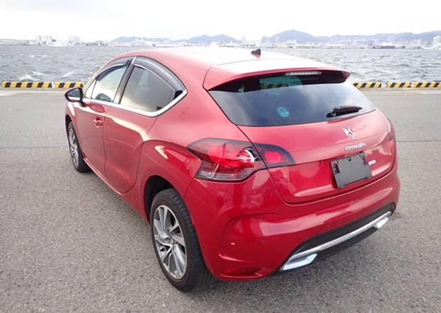 Kingsridesltd's tweet photo. @lbjoza Unregistered Citroen DS4
Mileage 89,000KMS
2013 Model
Price 11 Million
Negotiable
Location: Lilongwe
Contact us: +265994055255 https://t.co/dnwbmb2HcJ