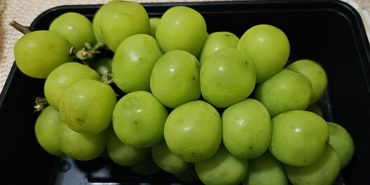 🙍: Why are you crying because of a fruit?

The fruit: ...

#iykyk 😭
