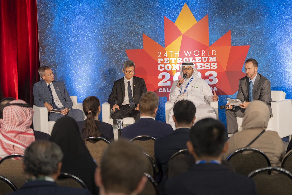 MoEnergy_Saudi's tweet image. شاركت المملكة ممثلةً بـ #وزارة_الطاقة في مؤتمر البترول العالمي بجلسات حوارية للحديث عن دور الطاقة المتجددة وغيرها من مصادر الطاقة، وعن خفض الانبعاثات وتقنيات استخلاص الكربون #24WPC2023