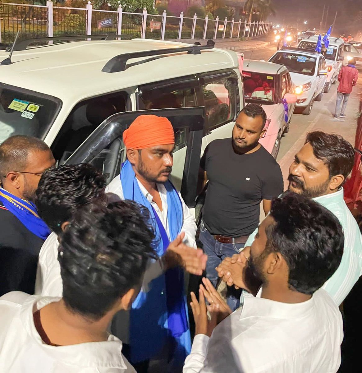 BirlaMinkle's tweet photo. 💐 राष्ट्रीय द्रविड़ सुरक्षा संघ पंजाब की ओर से भाई मनजीत सिंह नोटियाल जी(राष्ट्रीय अध्यक्ष भीम आर्मी)व उनके साथियों का लुधियाना पहुंचने पर बाबा साहेब डॉ भीमराव अम्बेडकर जी की तस्वीर सम्मान स्वरूप भेंट कर स्वागत किया गया 💐 https://t.co/1hPC6QnSx5
