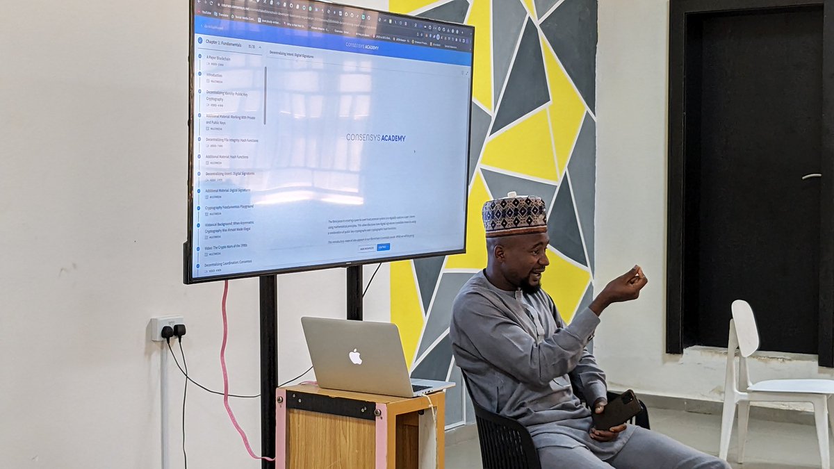 CoLab_kd's tweet photo. Do you desire to join a Blockchain community?
Our learning experience is conducive and much more interactive.
Click the link to get registered for the Blockchain Dev School: https://t.co/XZdTJYc85y…
#colabkd #blockchain #blockheader #web3community #solidity https://t.co/s22RCG6dPb