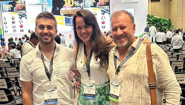 usal's tweet photo. El semillero de Derecho Procesal de la USAL, premiado en el XXIV Concurso Internacional para Estudiantes de Derecho.

La estudiante Mar García-Delgado Lastra intervino en la presentación de las ponencias galardonadas. 

➡️ https://t.co/aeUFLfRll8 https://t.co/est5QRPjcf