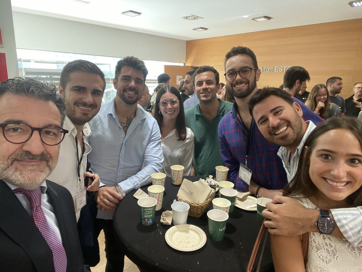 Un año más hemos disfrutado del curso de actualización en Ca Próstata del <a href="/hospitalclinic/">Hospital Clínic</a> <a href="/AntonioAlcarazA/">Antonio Alcaraz</a>. Un curso para residentes que se supera año a año. Muchas gracias por la invitación a <a href="/UronefroHUVR/">@Uro-NefroHUVR</a>. <a href="/HospitalUVRocio/">HospitalUVRocio</a>