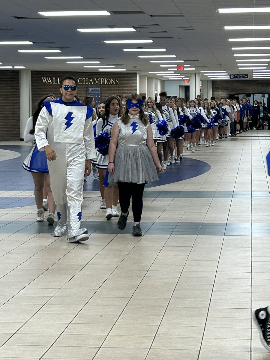 FTCSCFCHS's tweet photo. Great day to be a flash!! #WeAreFlashes https://t.co/EfAbnuNx2M