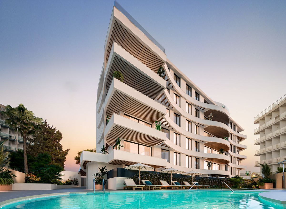 MarbellaHousing's tweet photo. " NEW PROJECT "

MARINA GOLDEN BAY, BENALMADENA

💈33 apartments 🏢
💈 1, 2 and 3 bedrooms 🛌
💈 2 bathroom 🛀

Prices start from 🔥 € 332.000 till € 1.492.000 🔥

#benalmadena #benal #apartment #newbuild #available #availablenow #new #newproject #costa #costadelsol #puerto https://t.co/AMNkUCfpCA