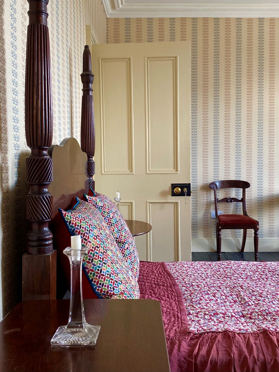 It's that night of the year again!

Join us in #18Ormond Quay Upper for Culture Night 2023 from 4pm-9pm with free access across all floors of our 1840s building. Enjoy exhibitions, in-house recital with the Contemporary Music Centre, old interiors and sweeping views of the Liffey