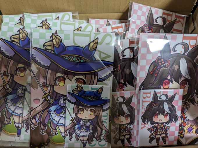 明日開催のプリステ31Rに【娘37】で参加します。【お品書き】夏コミ新刊:1000円アクリルキーホルダー:500円缶バッジ&ポスカセット:500円クリアファイル:300円またFANBOX&Fantiaの500円プラン以上をご支援されてる方向けにスケブ優先券&クリアファイルを現地でプレゼントします! 