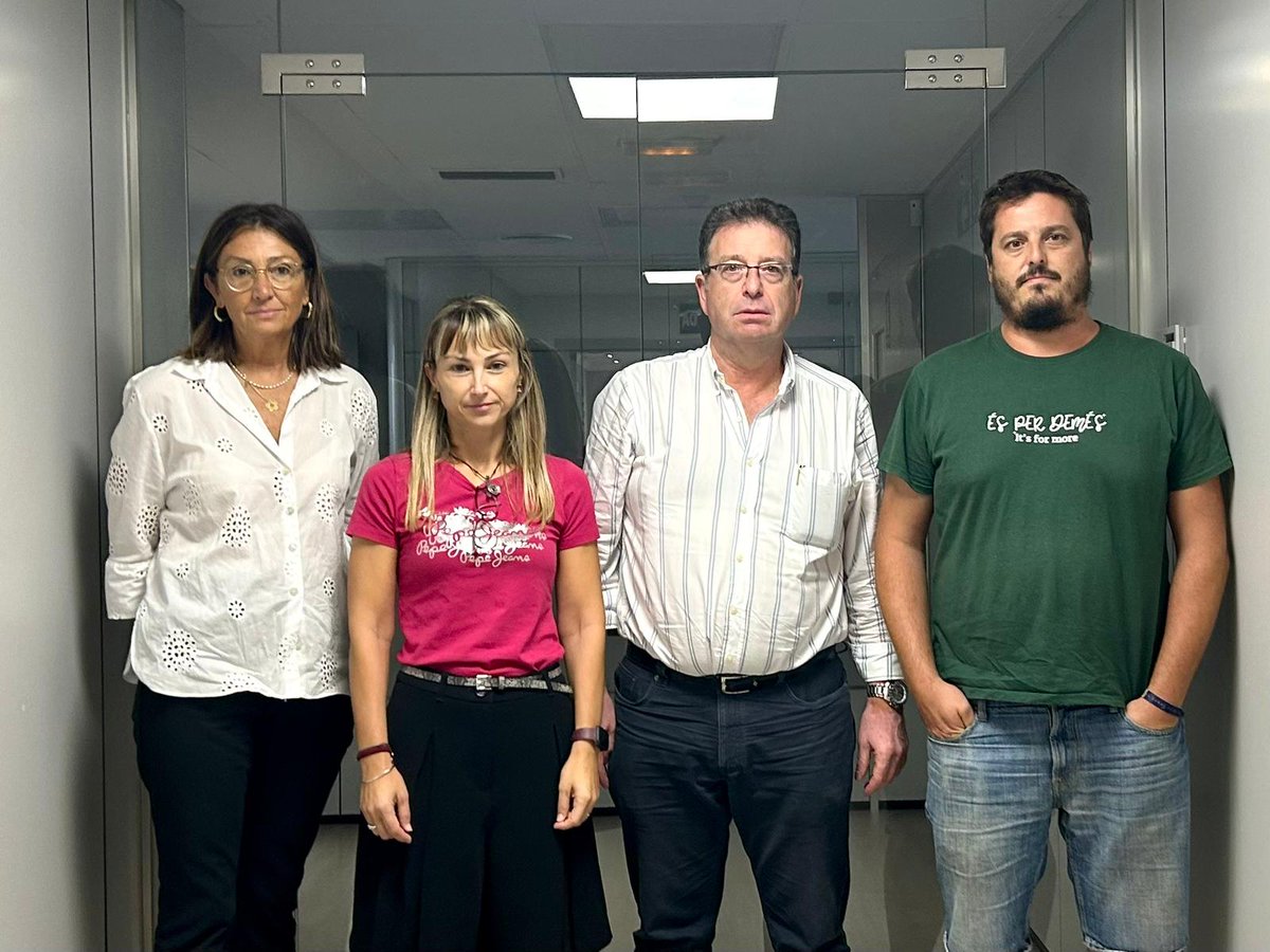 CoopAgroIB's tweet image. El sector ramader balear alerta de que la decisió 
empresarial d'AGAMA, que pertany al grup DAMM, significa "la mort  del sector lleter de Mallorca" 🐄

Mè info: agroalimentaries.es/el-sector-rama…

#llet #illesbalears #mallorca #ramaders #productolocal
