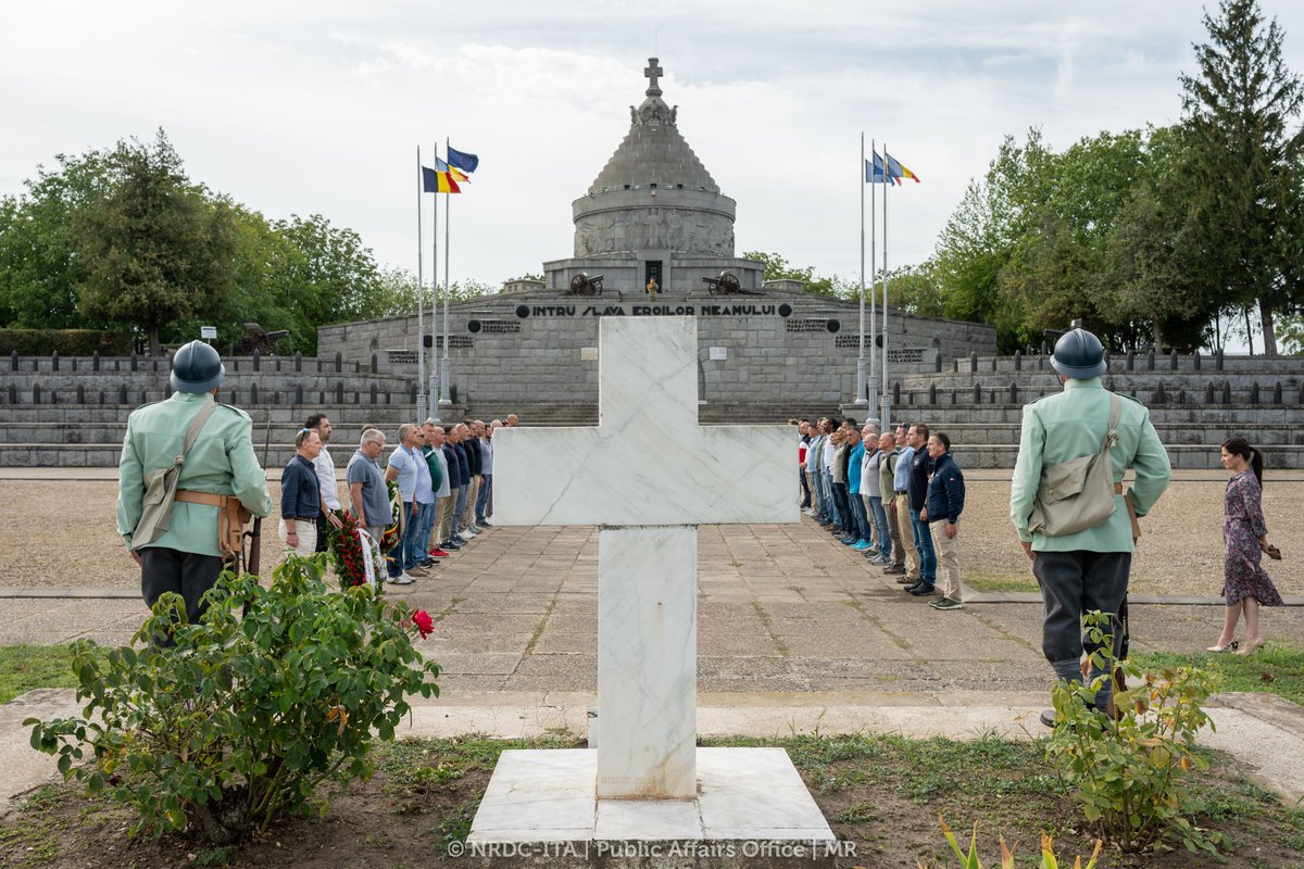 🦅 Eagle Walk 23 (EAWA23): Strengthening NATO's Resolve From September 18th to 22nd, a NATO Rapid Deployable Corps Italy multinational team conducted the Eagle Walk 23 (EAWA23) in Romania, with support from @HQMNCSE (Multinational Corps South-East). EAWA23 focused on history,…