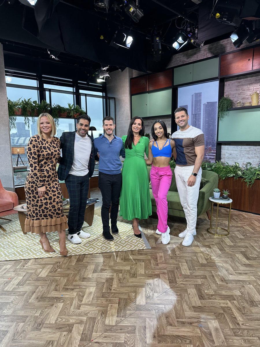 BeyondLawGroup's tweet photo. Fantastic to see @Amandamclaw back on the @BBCMorningLive sofa this morning with todays hosts @MarkWright_ and @KimberleyJWalsh
Thank you! π
#morninglive #divorce #quickiedivorce #familylaw #manchester https://t.co/sujCR5zah6