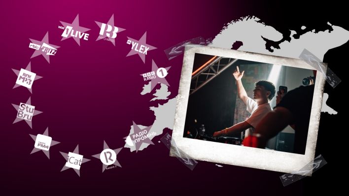 💃 Europa tanzt und Fritz vom #rbb ist mittendrin. "Europe's Biggest Dance Show" startet heute (22.9.). 

📻 11 Sender aus 10 Ländern liefern eine mehr als fünfstündige Clubnacht für Millionen von Hörerinnen und Hörern. 

Alle Infos. 
➡️ rbb-online.de/unternehmen/pr…