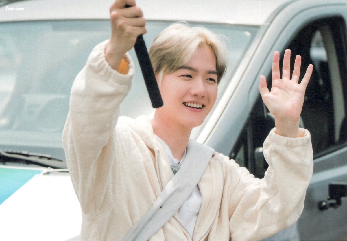 fouronee_'s tweet photo. 백현 스캔 BAEKHYUN SCAN

EXO’s Travel the World On a Ladder

EXO의 사다리 타고 세계 여행 POP-UP STORE

BEHIND PACKAGE 비하인드 패키지

#백현 #baekhyun #边伯贤 #엑소 https://t.co/BWXrd7OkSt