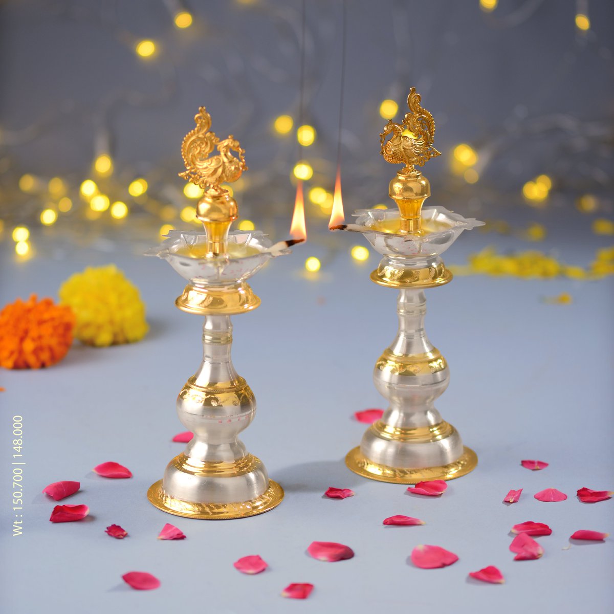 KrishnaSilver36's tweet image. ►WhatsApp Us:wa.link/bxtv
►Call/Video Call+918499011111     
 Illuminate your space with the exquisite beauty of our Silver Peacock Diya Lamps.
►Explore our Latest Collection instagram.com/krishna.house.… #KrishnaSilver36 #silverlamps