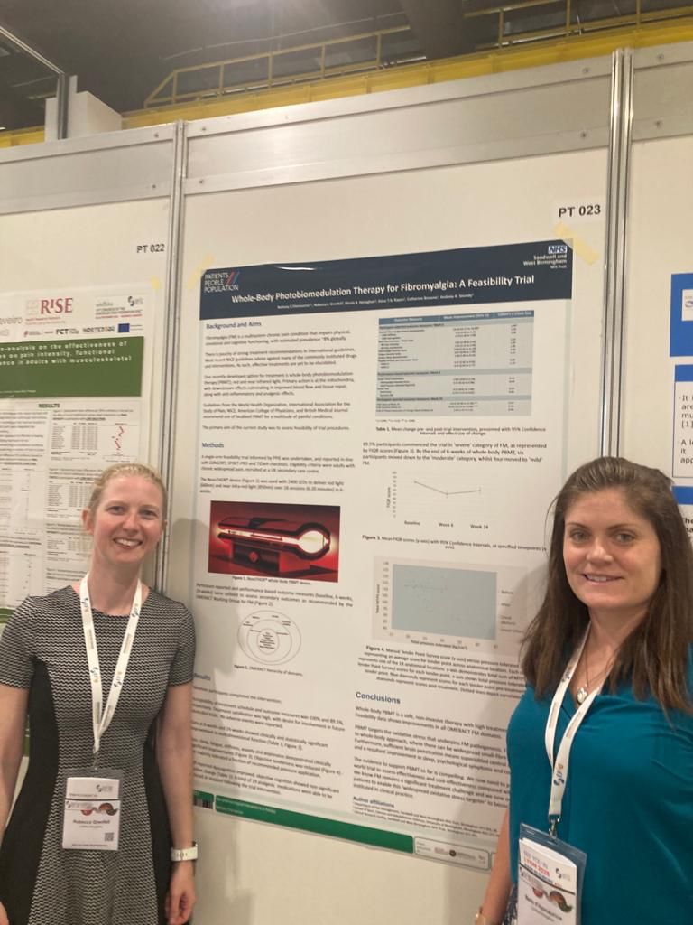 our very own Becky and Beth presenting at european pain federation conference in Budapest. Work that was funded and undertaken @SWBHnhs @SWBHLibrary #pain #fibromyalgia @CRN_WMid