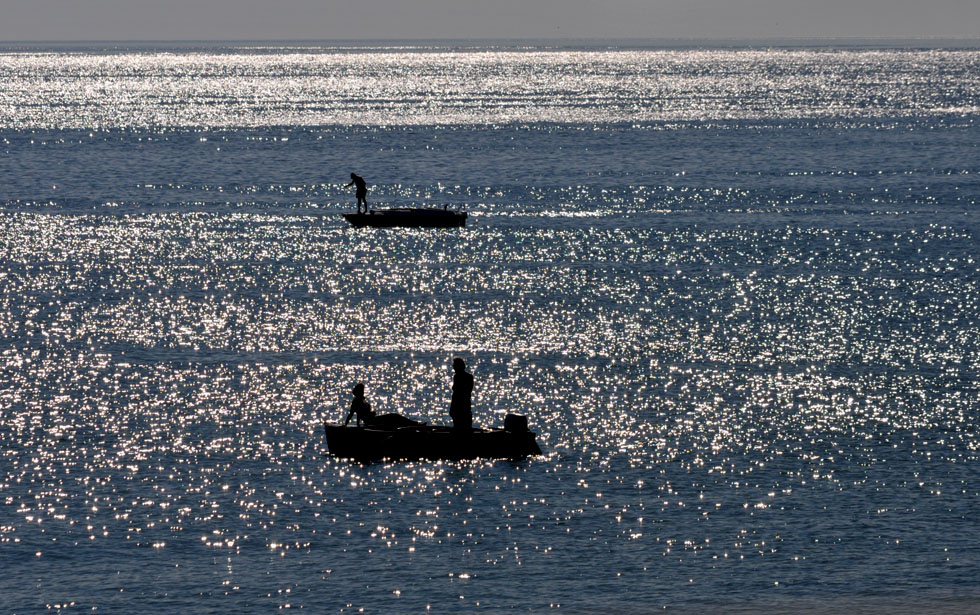 silhouettes bit.ly/3eIwpep #photography #NFTDay #landscape #art