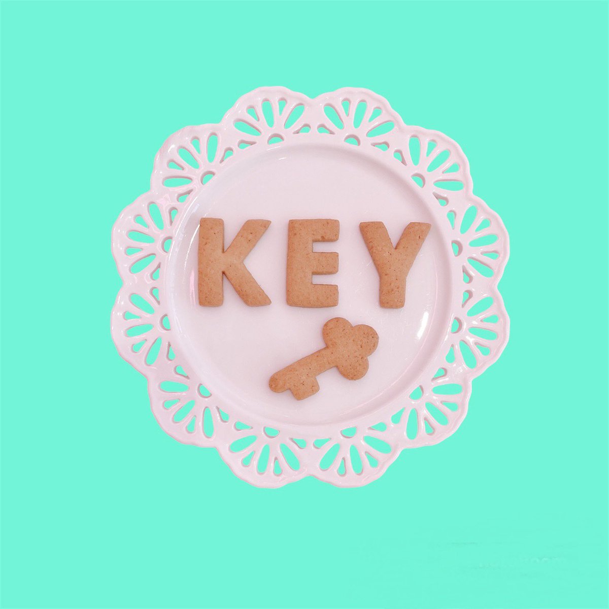 yolumlovesyou's tweet photo. #SHINee #KEY  さん💜
9/23お誕生日おめでとうございます　9/23〜26 @keysyou 様
💜 𝟐𝟎𝟐𝟑 𝐇𝐚𝐩𝐩𝐲 𝐊𝐞𝐲𝐃𝐚𝐲
カップ＋フォトカード2枚
ポストカード2枚＋2カット
💜こむで🐩とぎゃるそんケーキ
💜KEY🔑クッキー
💜🔑アイシングクッキー
💜グッズ
#기범이가_태어난건_Good_and_Great
 #키  #샤이니