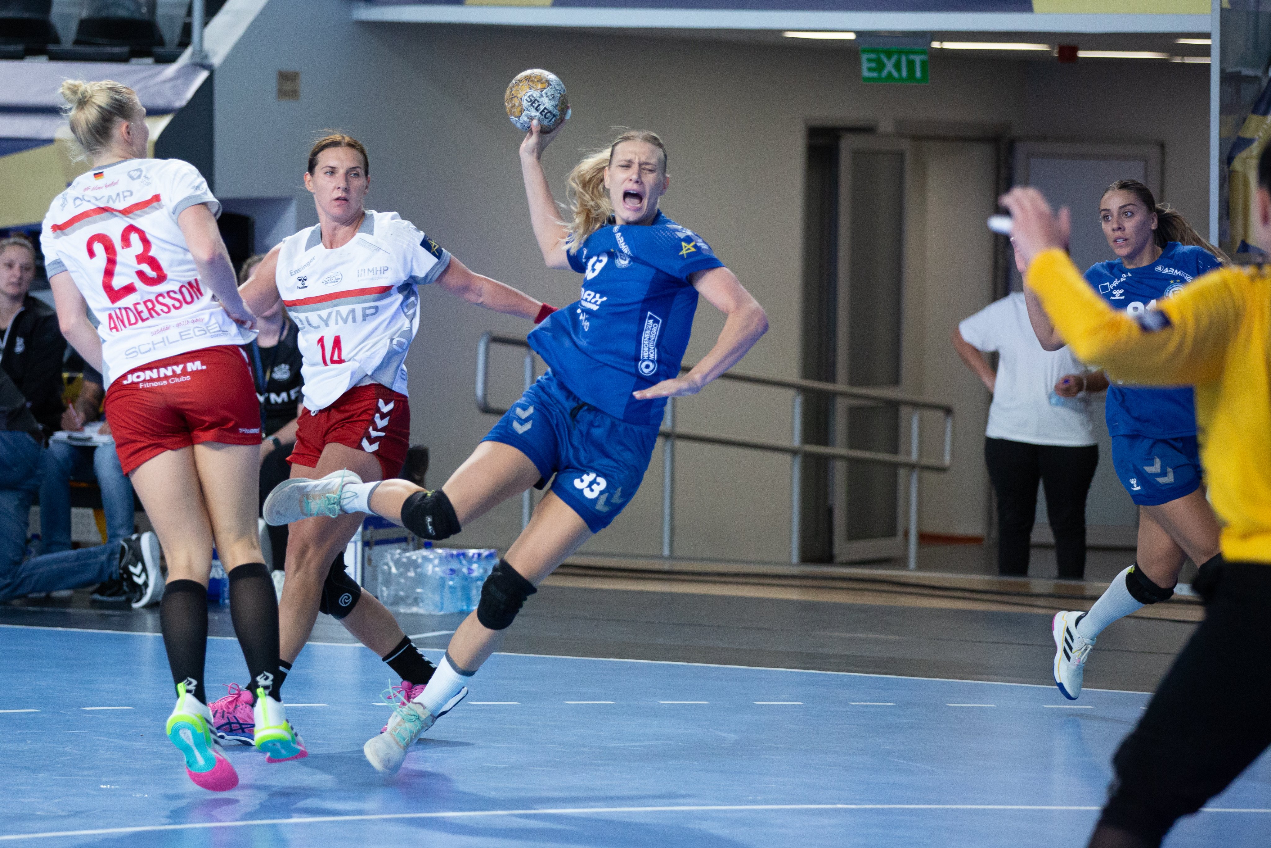 EHF Champions League on X: We finish Round 3 with 4 more games. #CLW  #ehfcl 14:00h ⏰ ➡️ WHC Buducnost BEMAX vs IK Sävehof ➡️ DVSC Schaeffler vs  SG BBM Bietigheim 16:00h