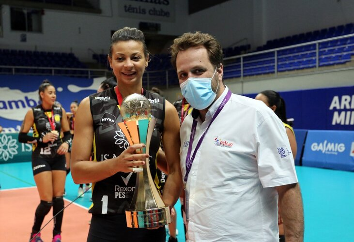 EsportudoW's tweet photo. HOMENAGEM ❤️

A Federação Mineira de Vôlei anunciou que o Campeonato Mineiro Feminino passará a ser chamado de Campeonato Mineiro Walewska Oliveira em homenagem à ex-jogadora do Minas e do Praia Clube.

A FMV decretou luto oficial e prestará um minuto de silêncio em jogos de seus campeonatos.

🗞️ @itatiaiaesporte 
📸 FMV