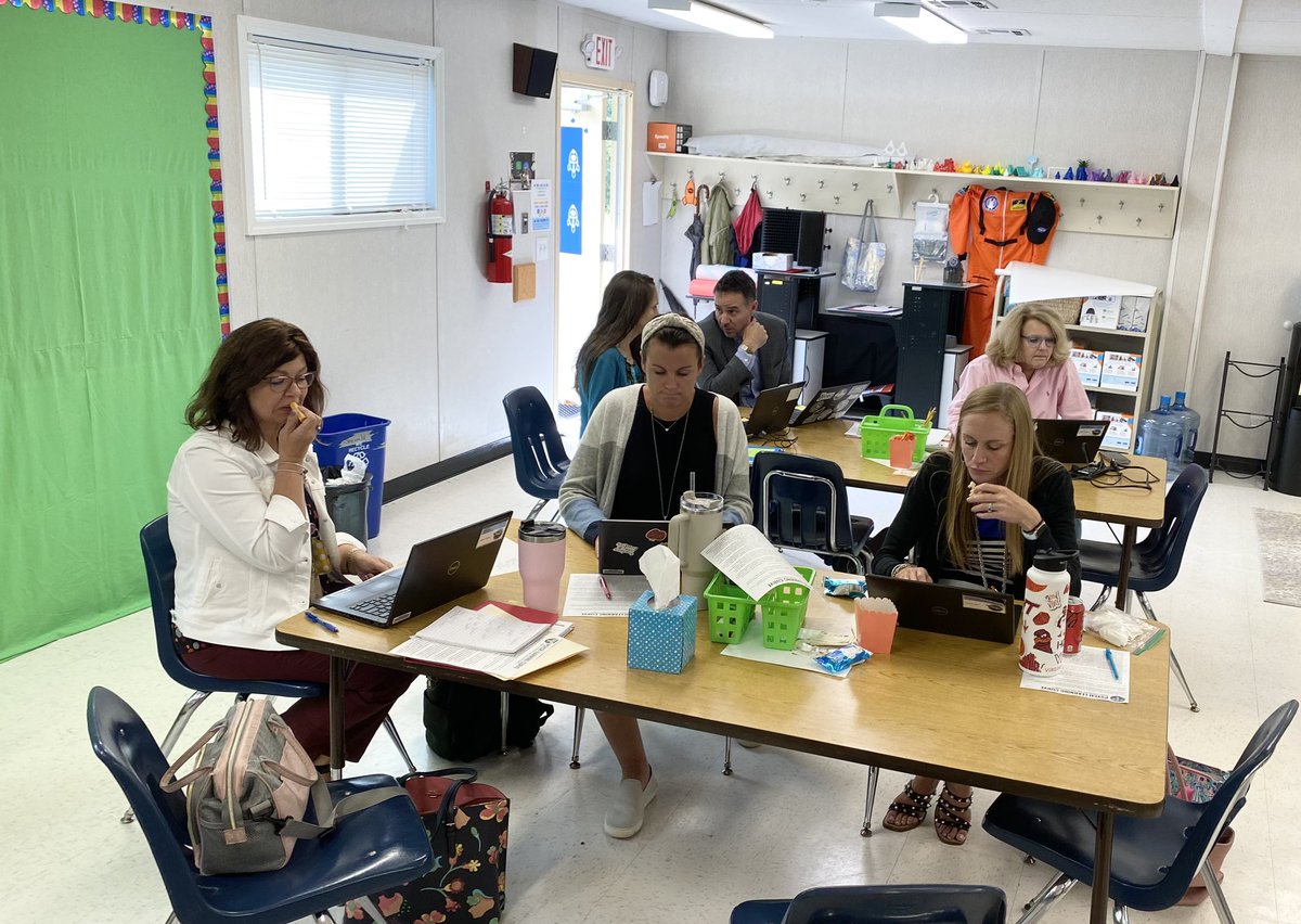 Holly Sims (@mshollysims) on Twitter photo Thank you <a href="/JeffLonnett/">Jeff Lonnett</a> for spending two days with our teachers revising & refining their PBL units. Our students have some great meaningful learning opportunities to learn core content & practice POG skills coming their way! #PBLinFCPS #FCPSPOGPOL Thank you <a href="/JeffLonnett/">Jeff Lonnett</a> for spending two days with our teachers revising & refining their PBL units. Our students have some great meaningful learning opportunities to learn core content & practice POG skills coming their way! #PBLinFCPS #FCPSPOGPOL