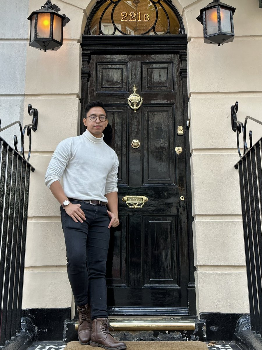 silly_boney's tweet photo. Hi! Im Akram. Im starting my estate agency freelancing in UK🇬🇧. Pusing-pusing London for viewing listings.

If any Msian or international students wanna find accom or rent a house across UK, do contact me! 

I’d be happy if you could help spread this ard! Jujur perlukan bantuan 🤍🙏🏻

☎️ https://t.co/ALicaDzyrq
🏠 Link listings: https://t.co/Aj7htX0vYr